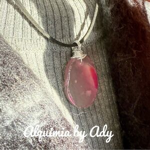 Alquimia Vibrant Pink huge agate Oval Necklace